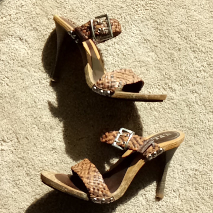 N.Y.L.A. Slides
